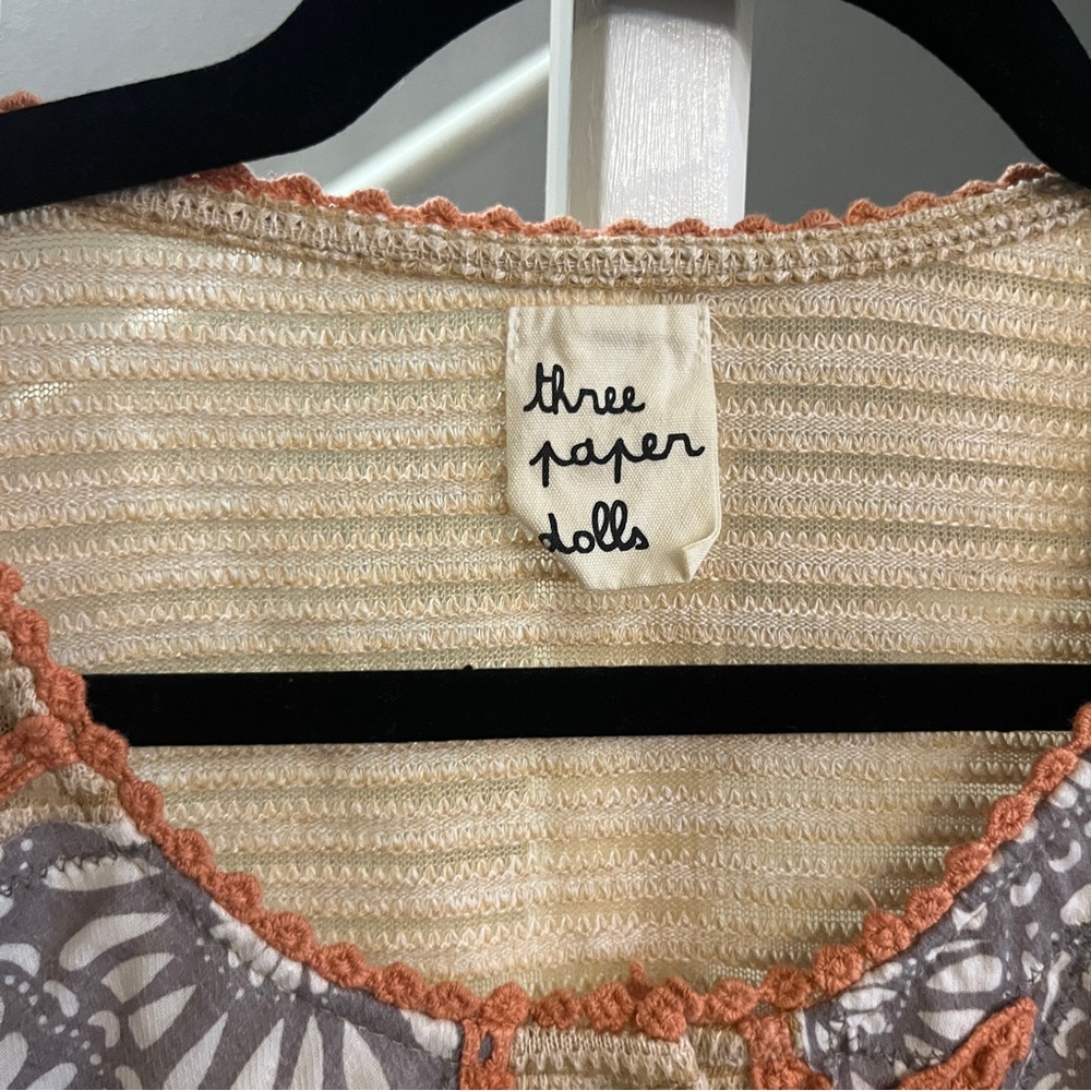Women’s Three Paper Doll Light Knit Sweater XS - Picture 4 of 7